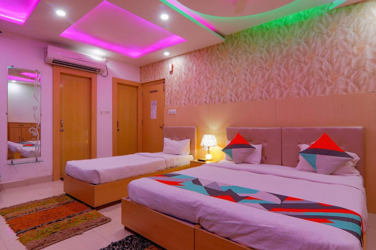 Fabexpress Moti Mahal Hotel Varanasi Exterior photo