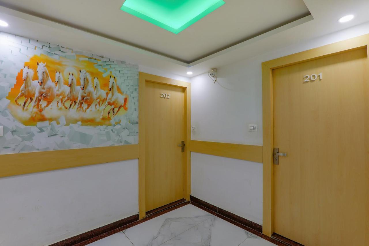 Fabexpress Moti Mahal Hotel Varanasi Exterior photo