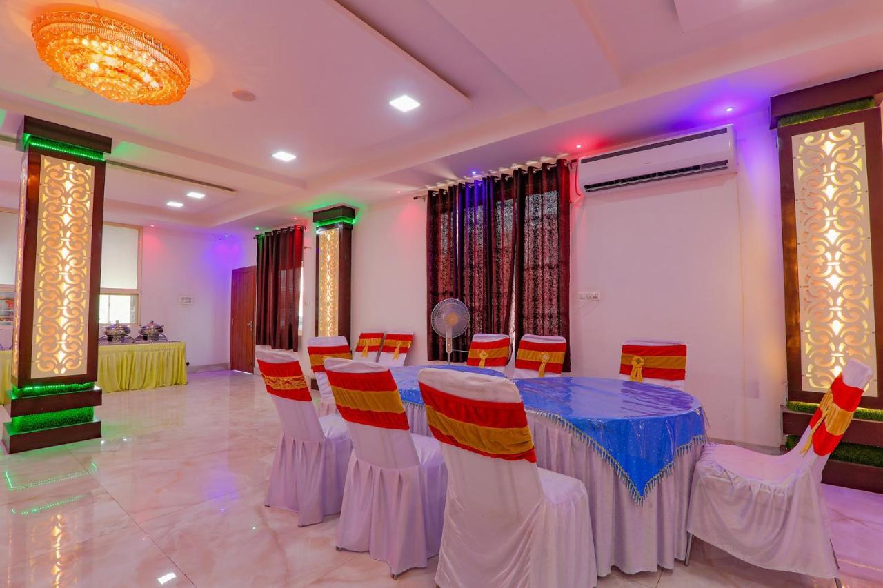 Fabexpress Moti Mahal Hotel Varanasi Exterior photo