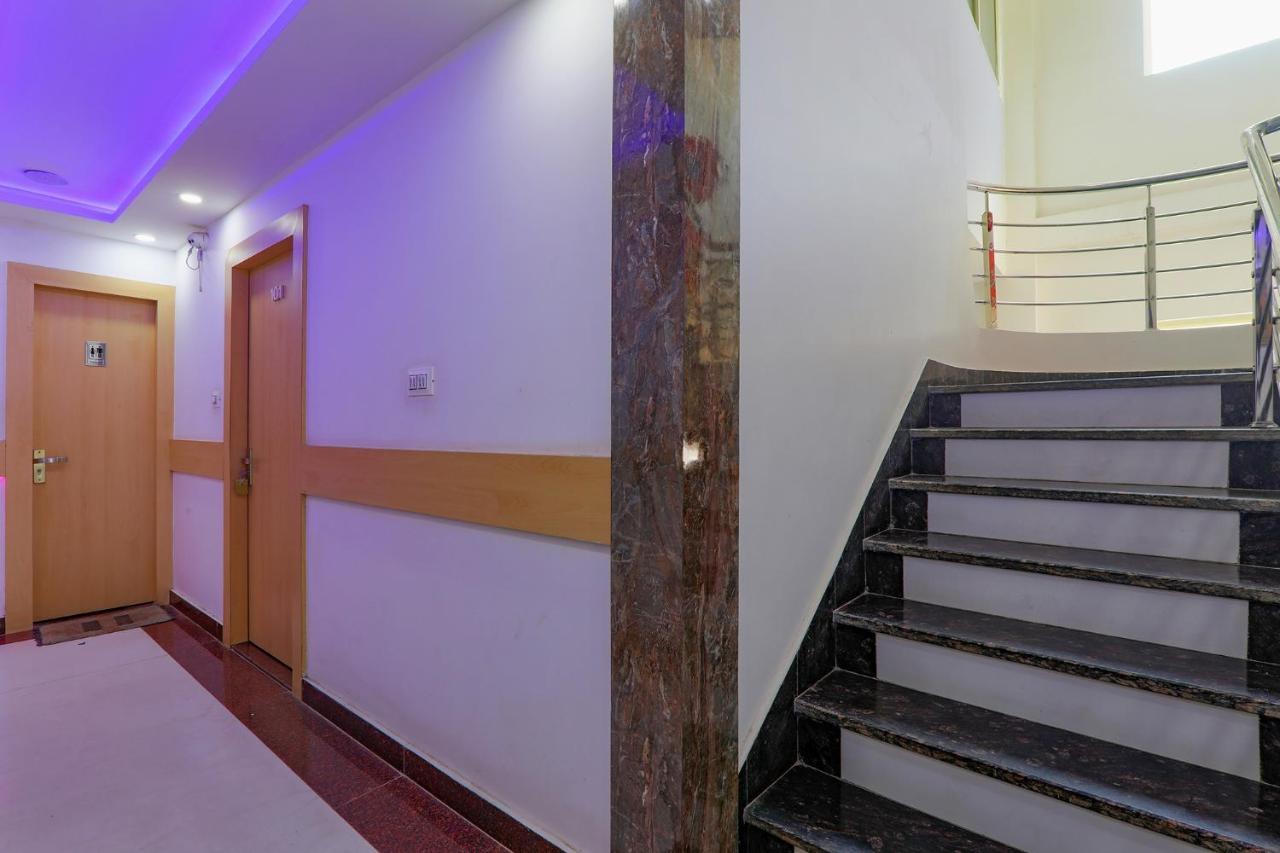 Fabexpress Moti Mahal Hotel Varanasi Exterior photo